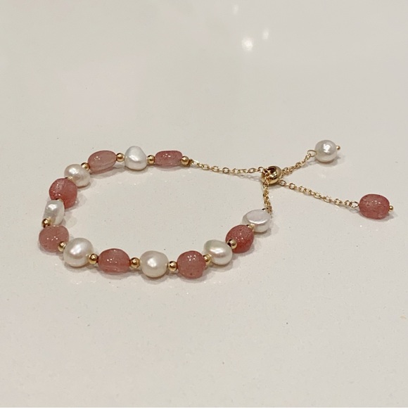 Natural Strawberry Quartz Irregular Pearl Bracelet - Picture 3 of 5